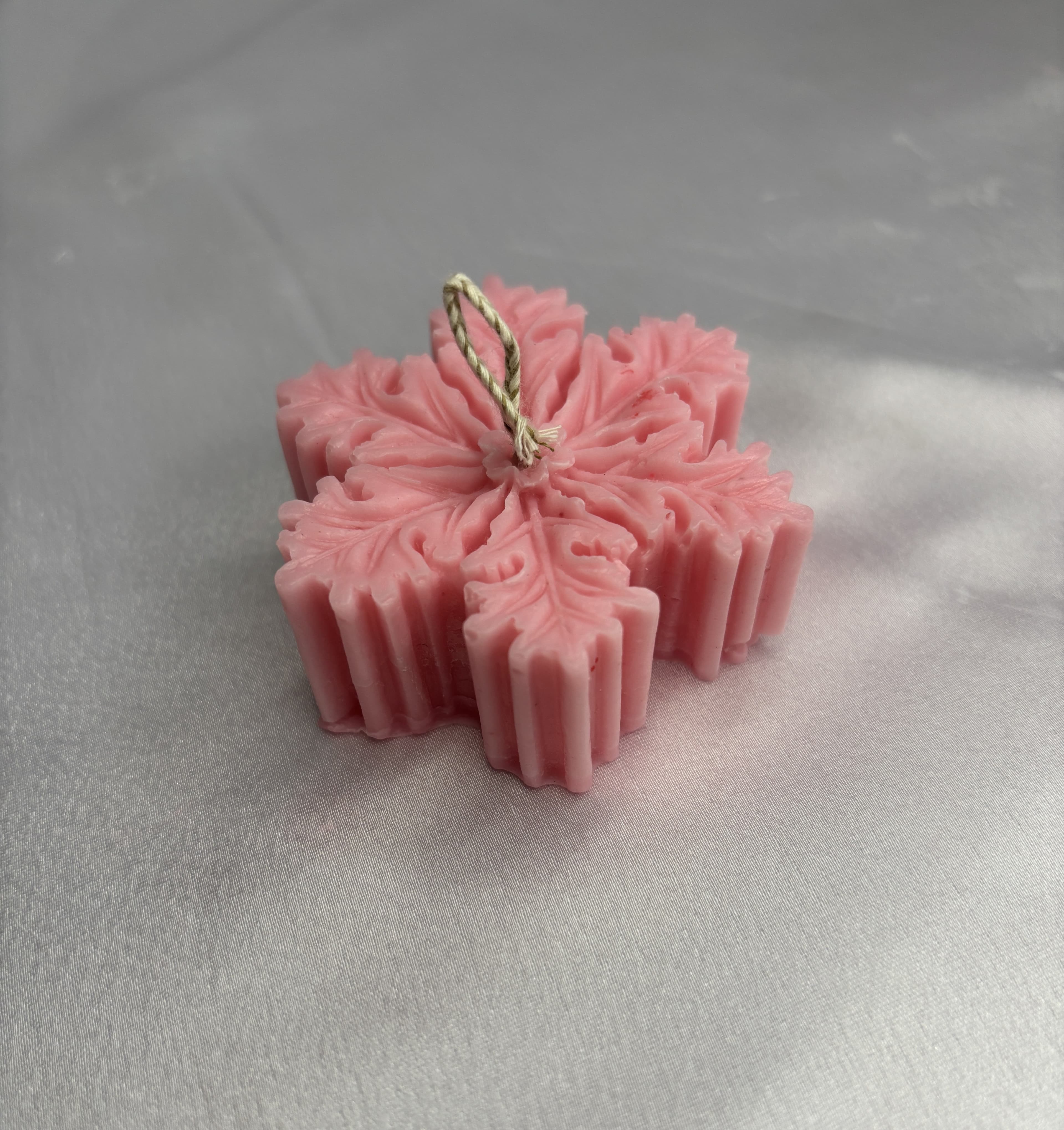 Leaf Snowflake thumbnail 3