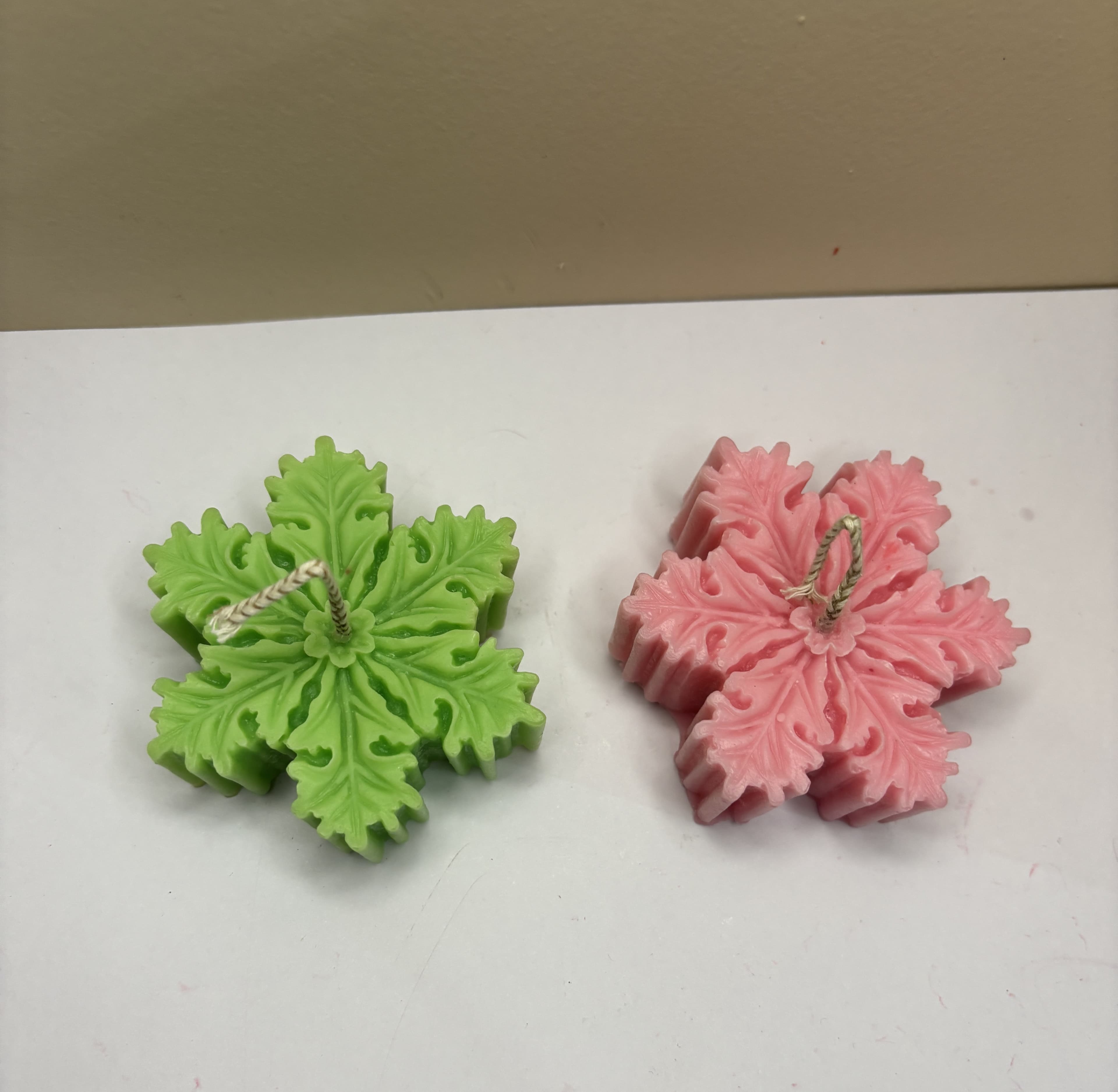 Leaf Snowflake thumbnail 4