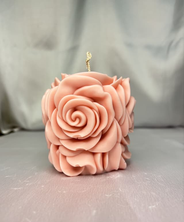 Valentine 3D Rose Pillar